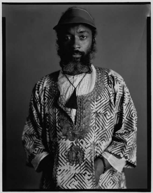Portrait of David Hammons by Timothy Greenfield-Sanders, September 2, 1980, in New York City. © Timothy Greenfield-Sanders. Image retrived from ARTNews.